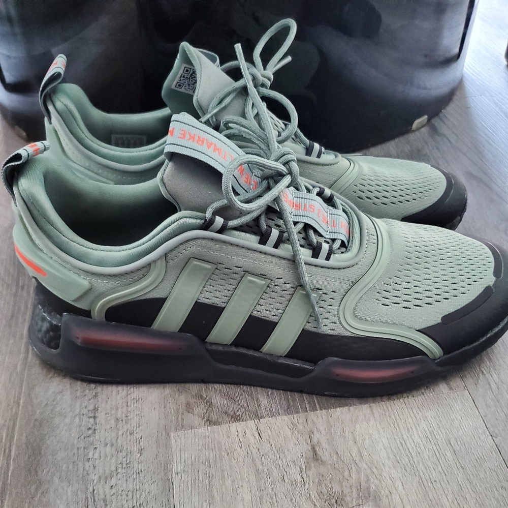 Adidas NMD V3 Size 12 Men's Shoes